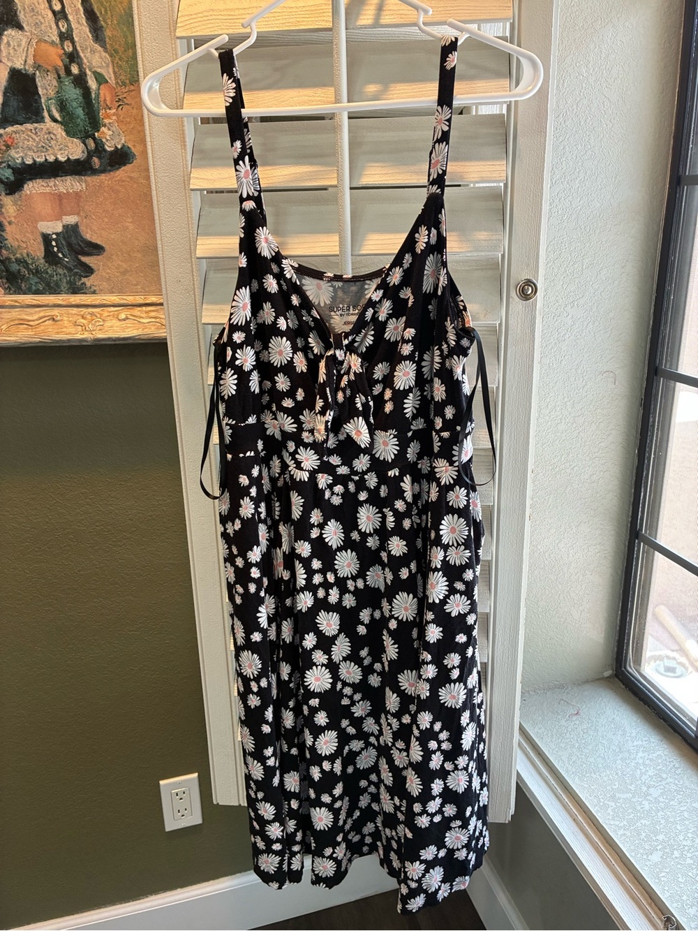 torrid Black Daisy Tie-Front Midi Dress with White Florals - Picture 2 of 13